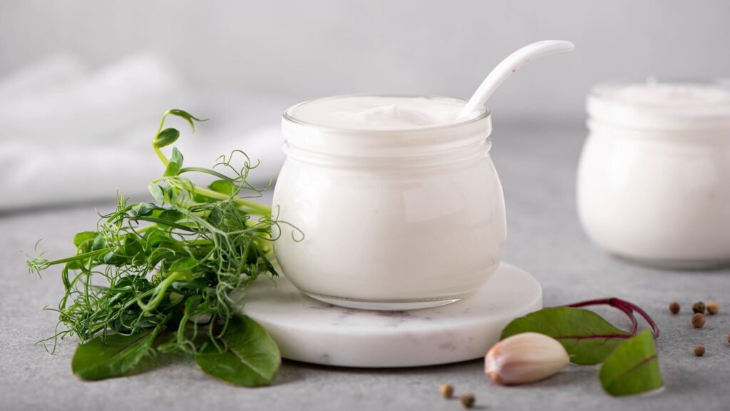 Kefir nguyên chất trong hũ thuỷ tinh - BOH Kefir
