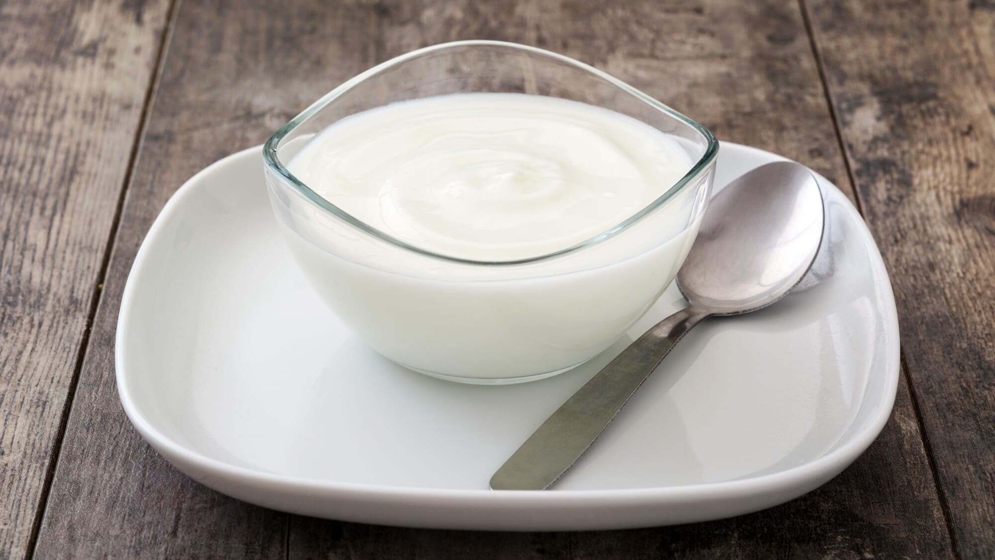 Sữa chua kefir nguyên chất trong bát (3) - BOH Kefir