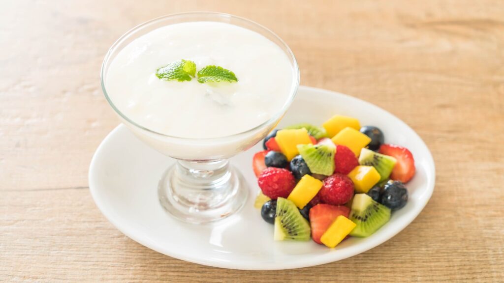 Sữa chua kefir nguyên chất và trái cây tươi (3) - BOH Kefir